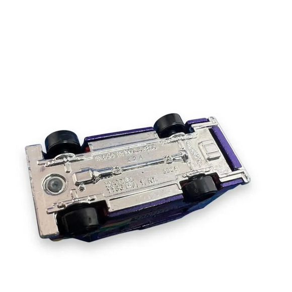 HW CITY WORKS QUICK BITE TACO TRUCK PURPLE HOT WHEELS 1/64 DIECAST CAR - Picture 5 of 6